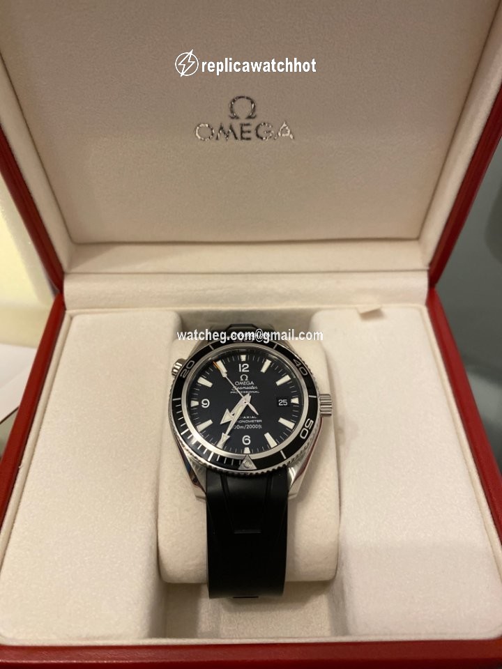 Omega Seamaster Planet Ocean Mens watch Unisex Automatic Steel 2901.50.81