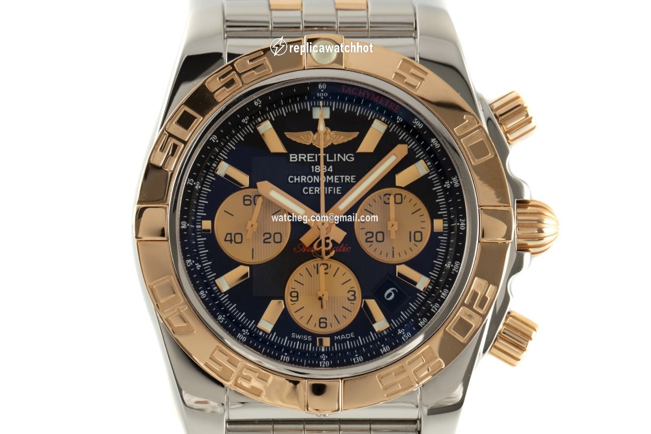 Breitling Chronomat 44 Mens watch Unisex Automatic Gold Steel CB0110