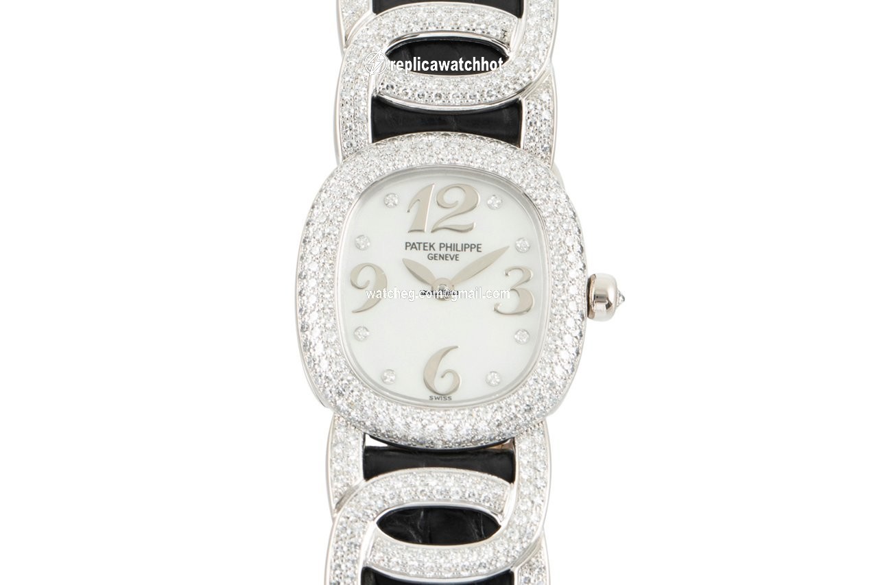 Patek Philippe Golden Ellipse Womens watch Quartz White gold 4832