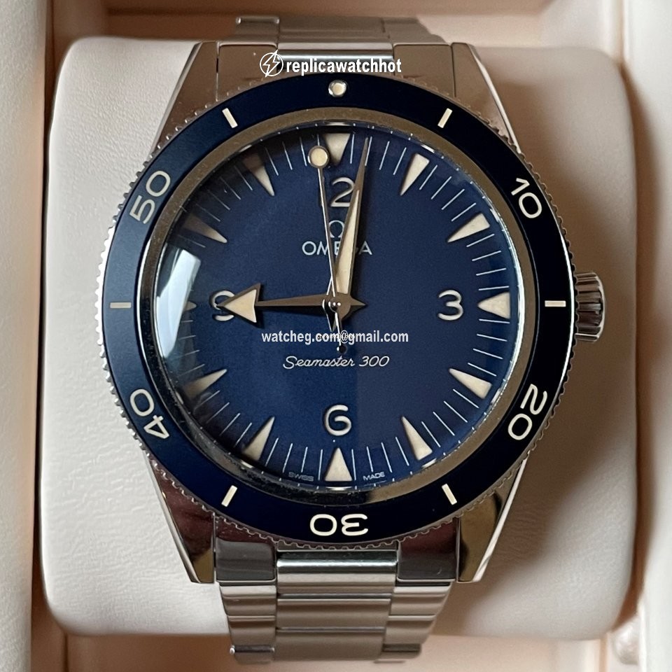 Omega Seamaster 300 Mens watch Unisex Automatic Steel 234.30.41.21.03.001