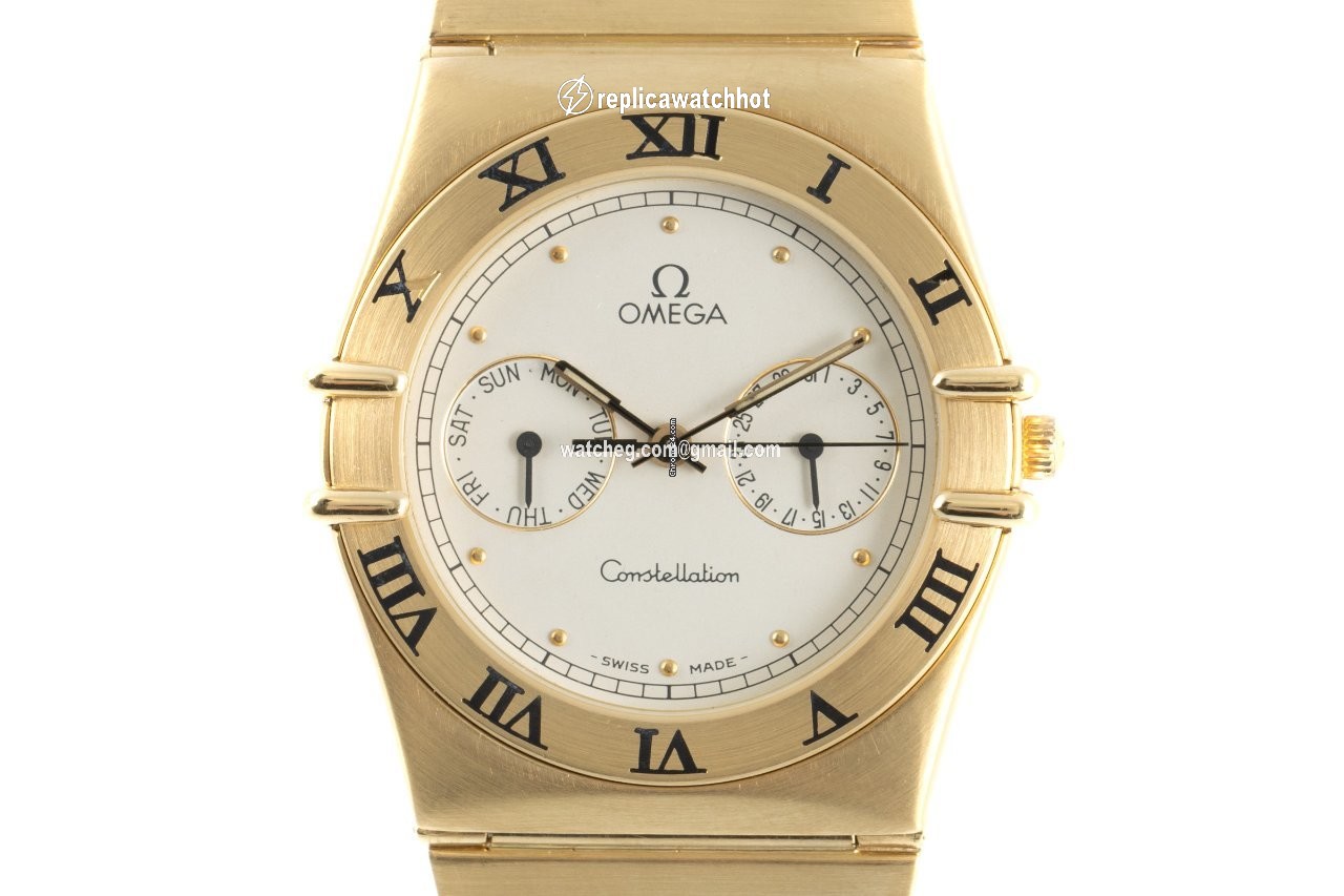 Omega Constellation Day-Date Mens watch Unisex Quartz Yellow gold 1102.30.00