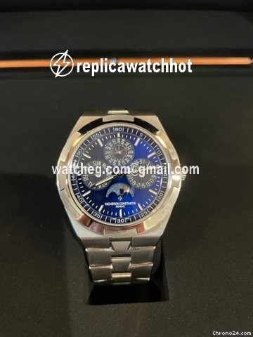 Vacheron Constantin Overseas Mens watch Unisex Automatic White gold 4300V 120G-B945