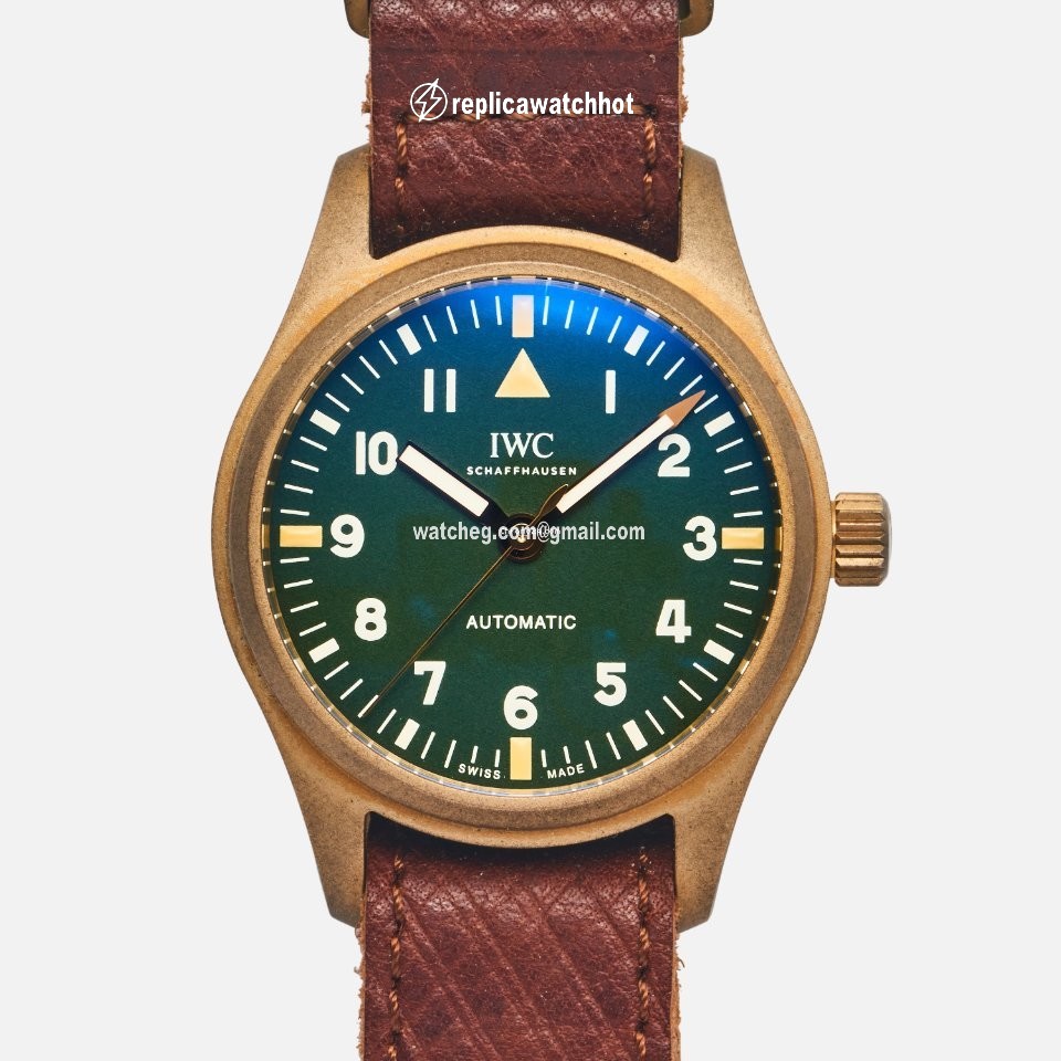 IWC Pilots Watch Automatic 36 Mens watch Unisex Automatic Bronze IW324019