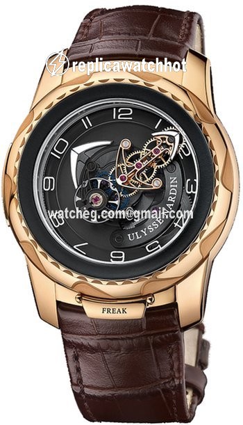 Ulysse Nardin Freak Cruiser Mens watch Unisex Manual winding Rose gold 2056-131