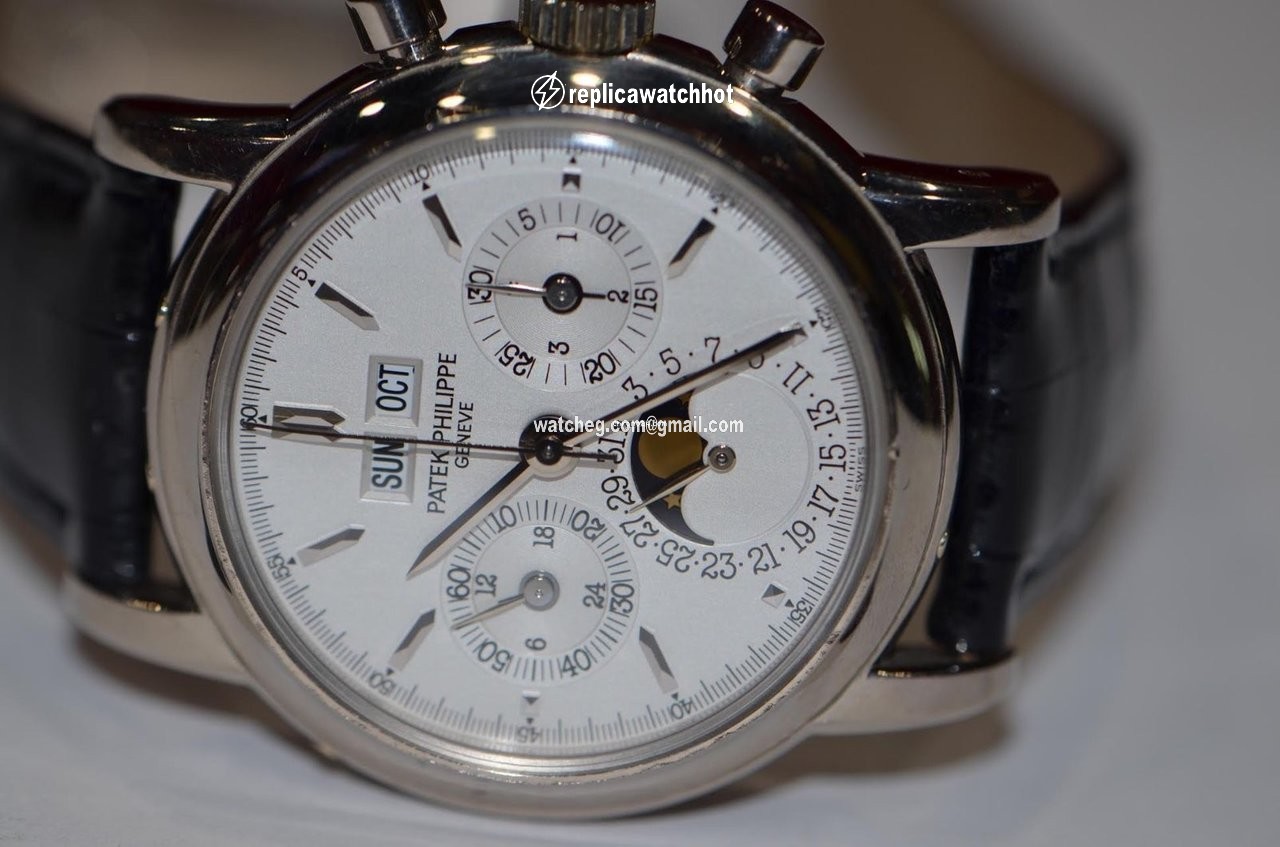 Patek Philippe Perpetual Calendar Chronograph Mens watch Unisex Manual winding White gold 3970G