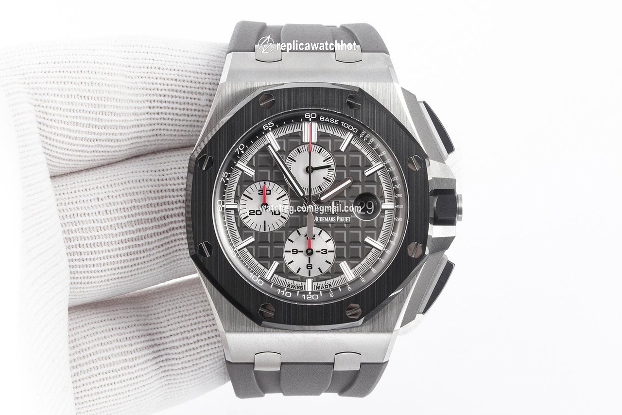 Audemars Piguet Royal Oak Offshore Chronograph Mens watch Unisex Automatic Titanium 26400IO.OO.A004CA.01