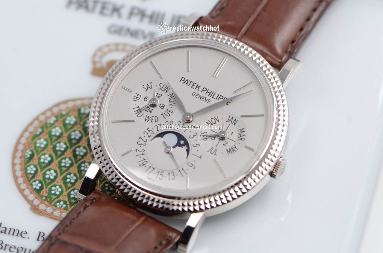 Patek Philippe Perpetual Calendar Mens watch Unisex Automatic White gold 5139G-001