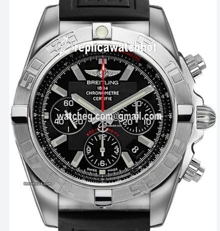Breitling Chronomat 44 Automatic Steel AB011010