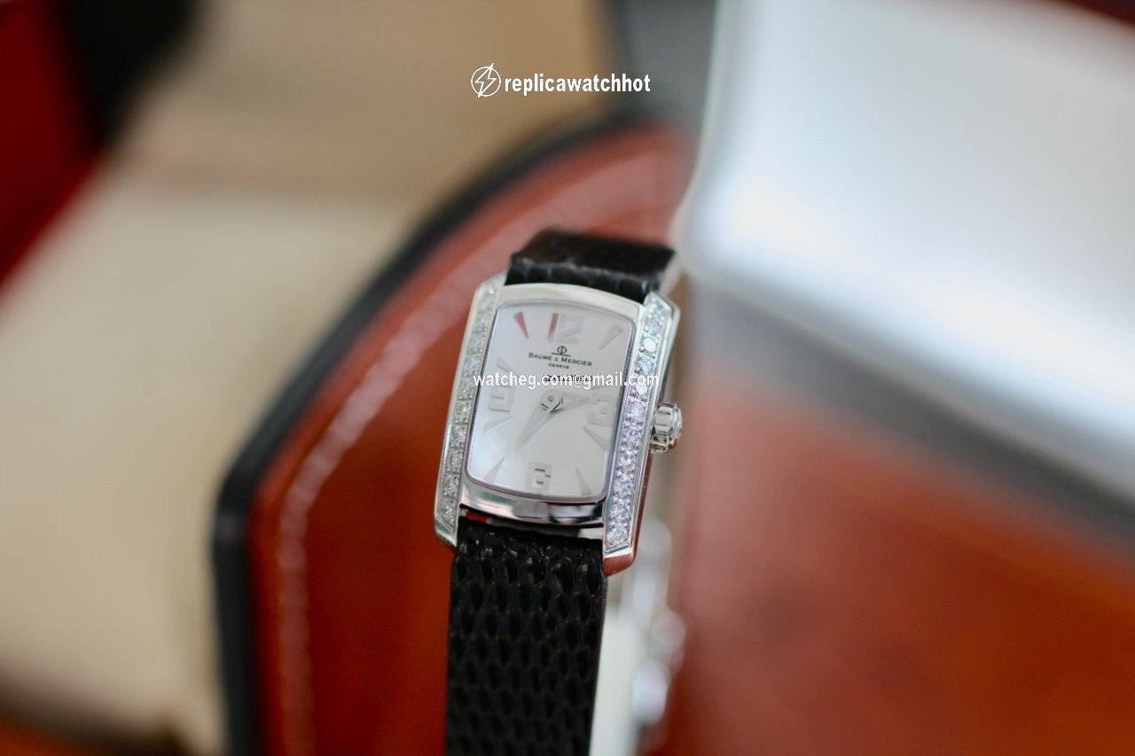Baume & Mercier Hampton Womens watch Quartz MAO8139