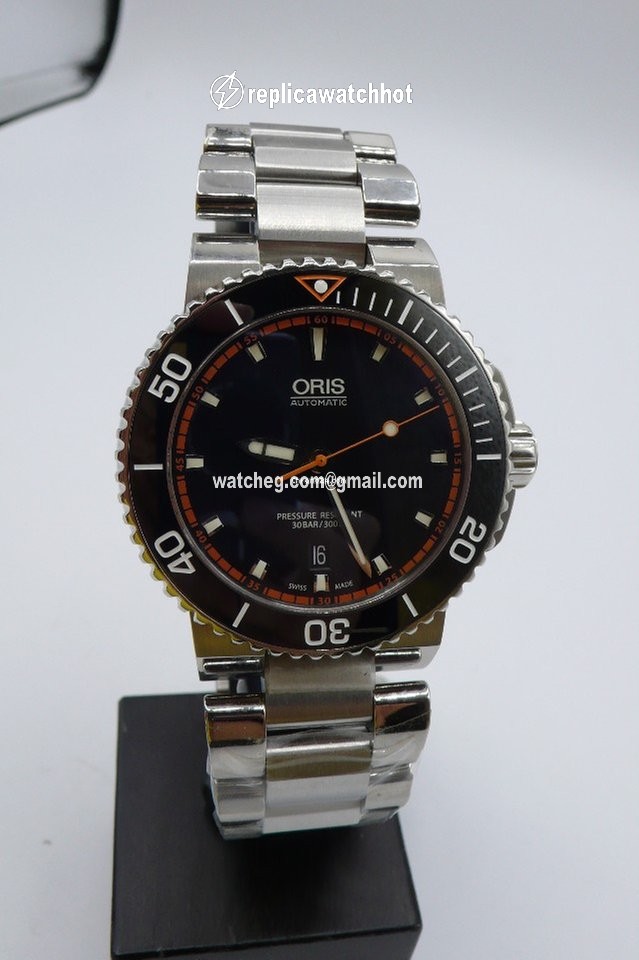Oris Aquis Date Mens watch Unisex Automatic Steel 01 733 7653 4128-07 8 26 01PEB