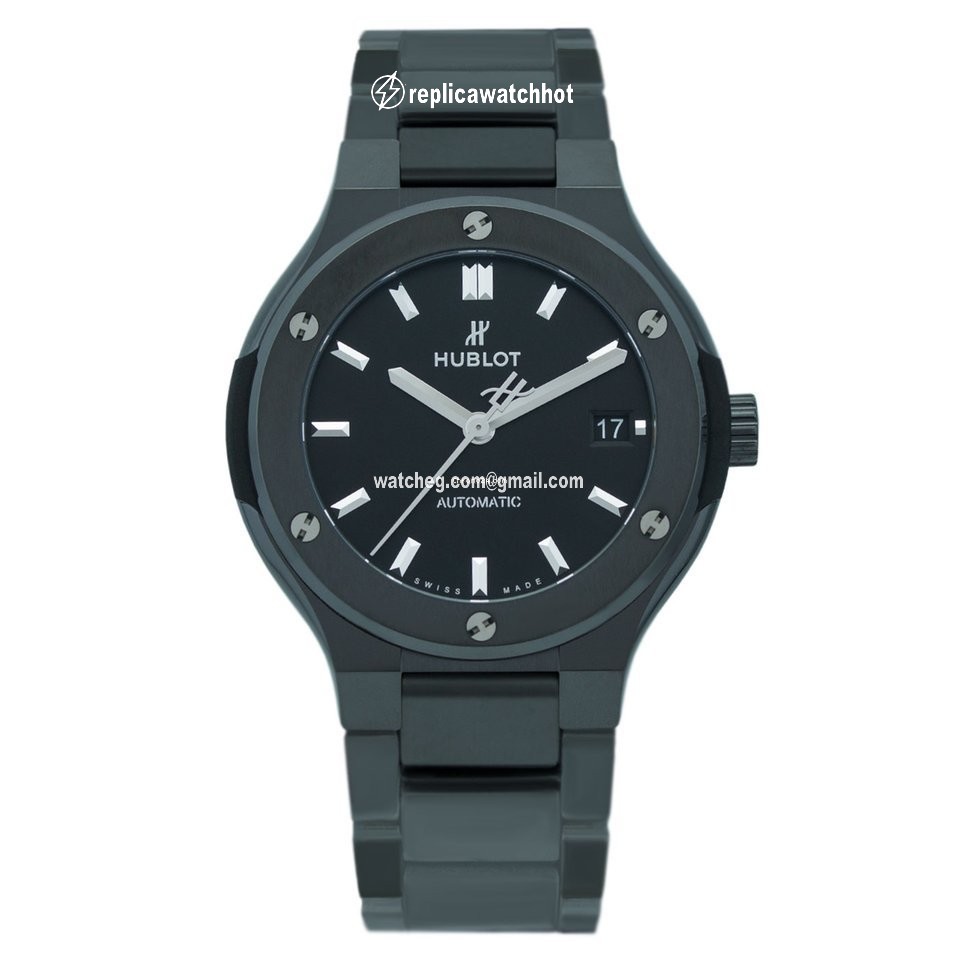 Hublot Classic Fusion 45, 42, 38, 33 mm Mens watch Unisex Automatic Ceramic 568.CM.1470.CM
