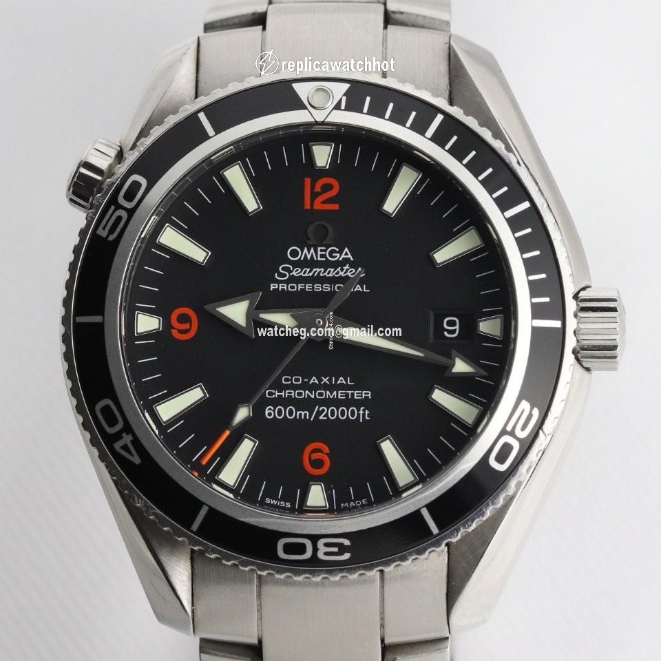 Omega Seamaster Planet Ocean Mens watch Unisex Automatic Steel 22015100