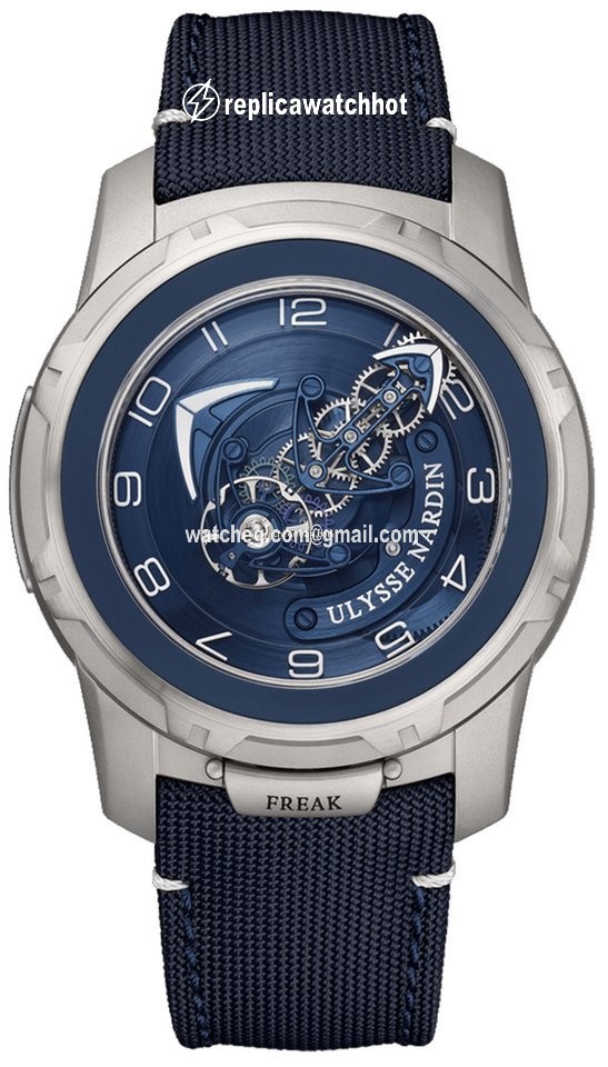 Ulysse Nardin Freak Mens watch Unisex Manual winding Titanium 2053-132 03.1