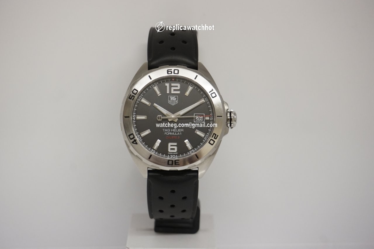 TAG Heuer Formula 1 Calibre 5 Mens watch Unisex Automatic Steel WAZ2113.FT8023