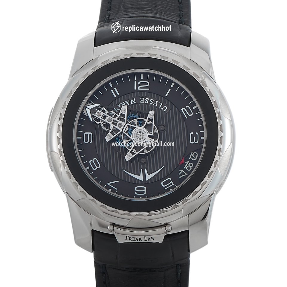 Ulysse Nardin Freak Mens watch Unisex Manual winding White gold 2100-138