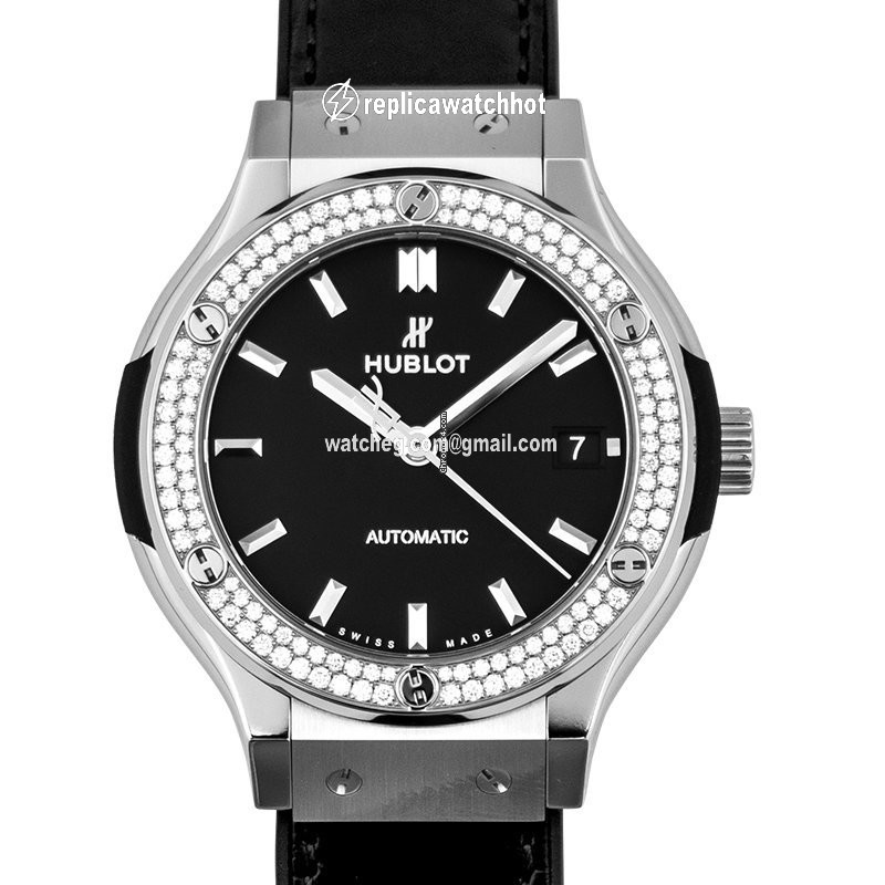 Hublot Classic Fusion 45, 42, 38, 33 mm Mens watch Unisex Automatic Titanium 565.NX.1171.LR.1104 2
