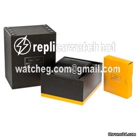 Breitling Colt Chronograph Automatic Mens watch Unisex Automatic Steel A1338811 BD83 173A 2