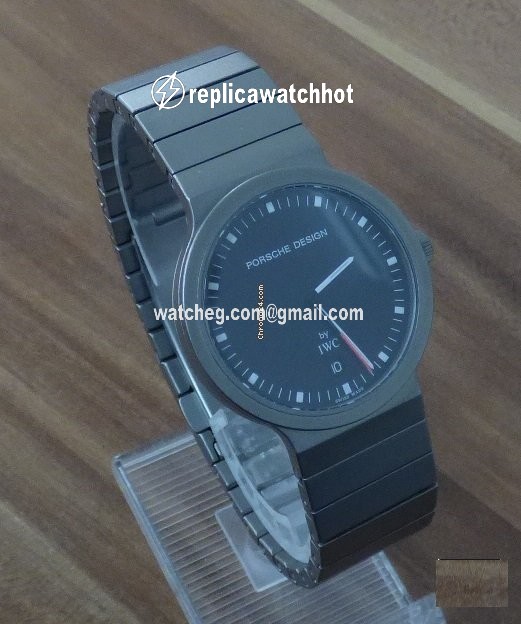 IWC Porsche Design Mens watch Unisex Quartz Titanium 3335 2