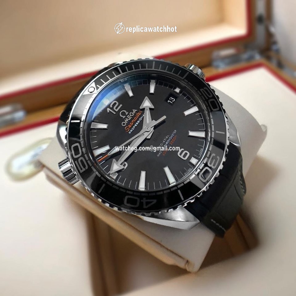 Omega Seamaster Planet Ocean Mens watch Unisex Automatic Steel 215.33.44.21.01.001 2