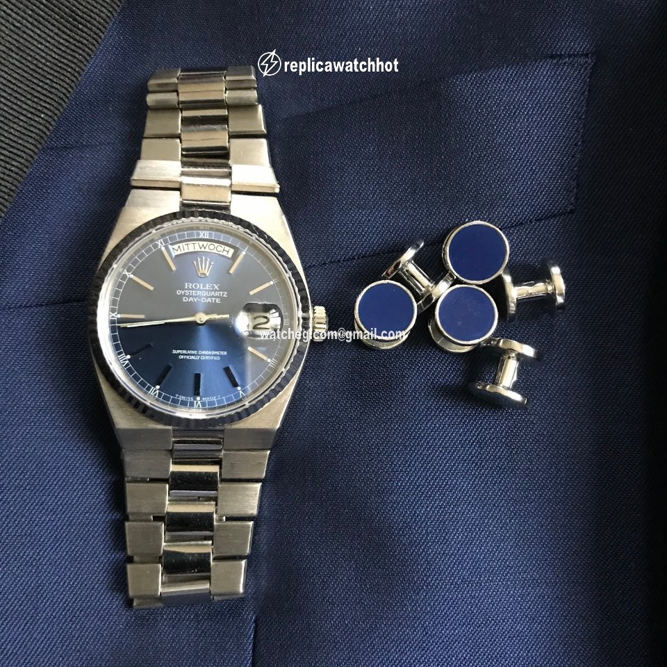 Rolex Day-Date Oysterquartz Mens watch Unisex White gold Quartz 19019 2