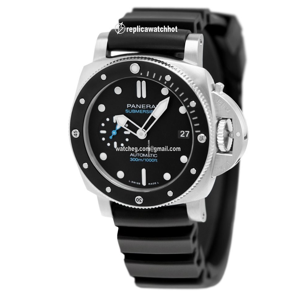 Panerai Luminor Submersible Mens watch Unisex Automatic Steel PAM00683 or PAM683 2
