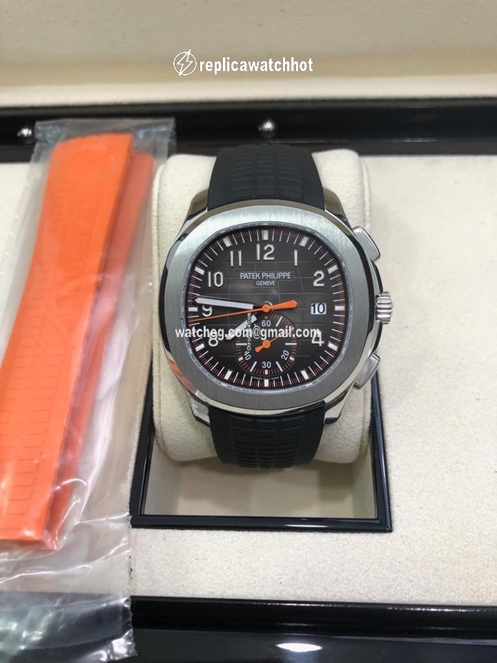 Patek Philippe Aquanaut Mens watch Unisex Automatic Steel 5968A 2