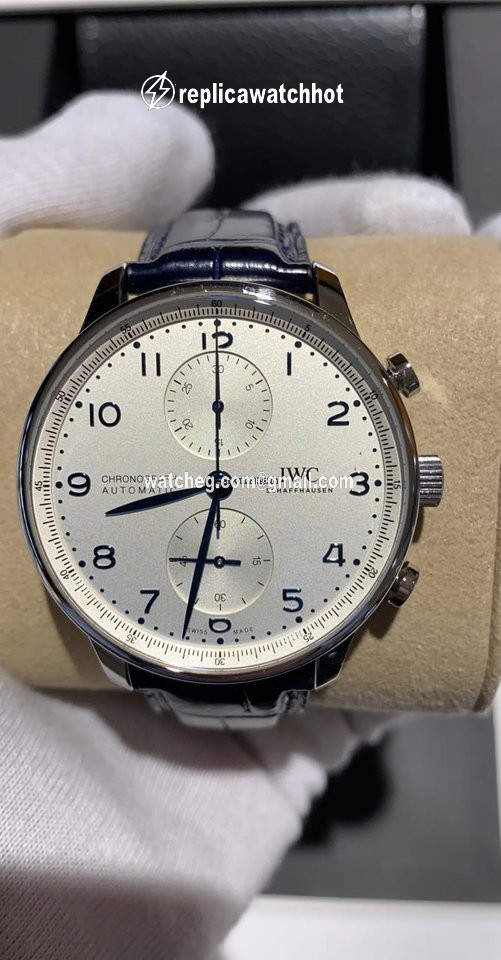 IWC Portuguese Chronograph Mens watch Unisex Automatic Steel IW371605 2