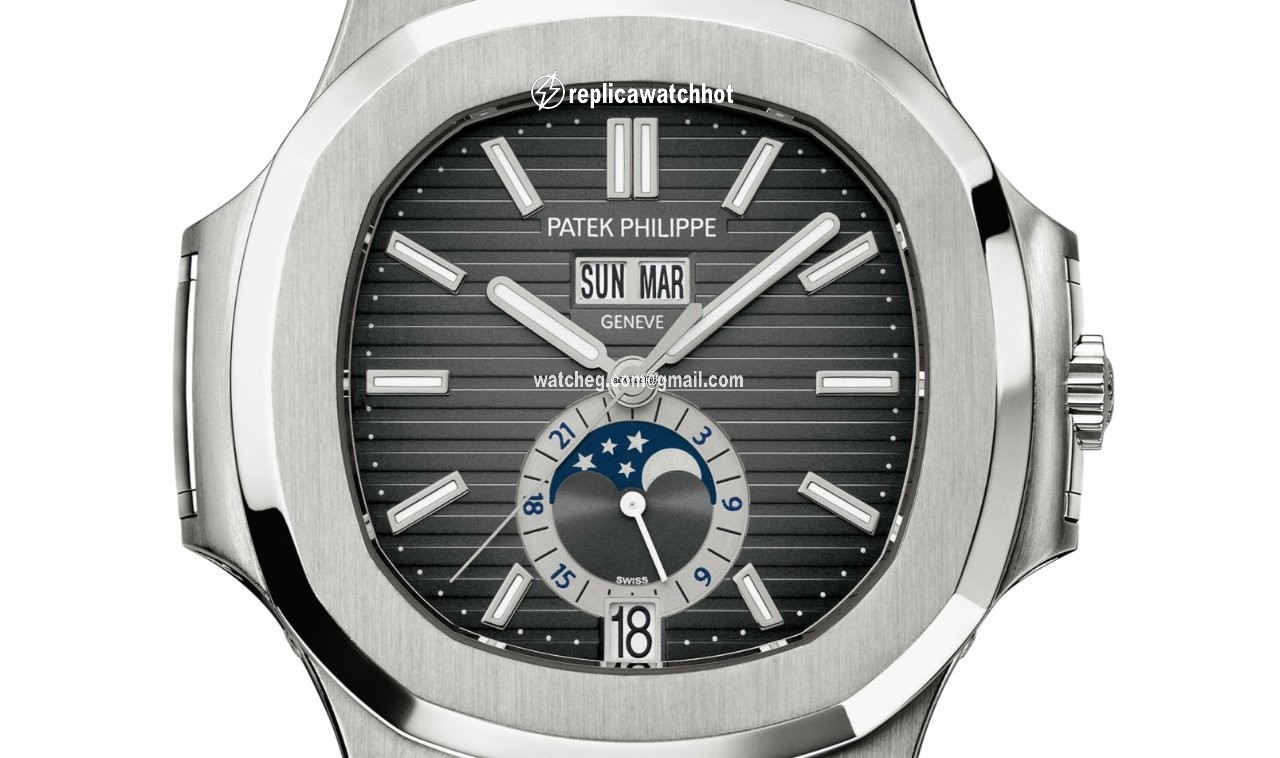 Patek Philippe Nautilus Automatic Steel 5726A 001 2