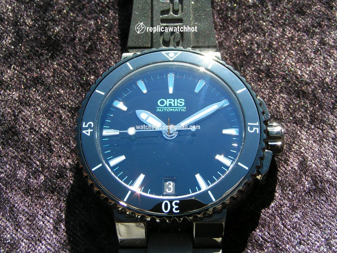 Oris Aquis Date Womens watch Automatic Steel 01 733 7652 4725-07 4 18 34B 2
