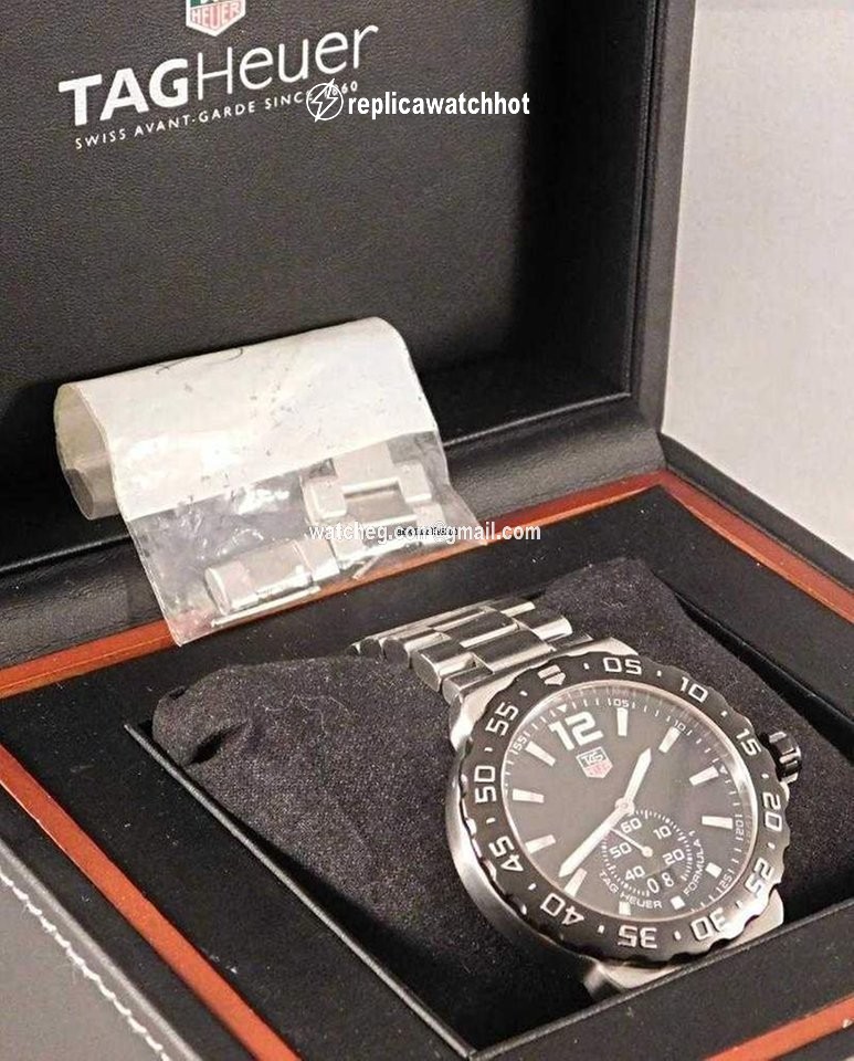 TAG Heuer Formula 1 Quartz Mens watch Unisex Quartz Steel WAU1110 2