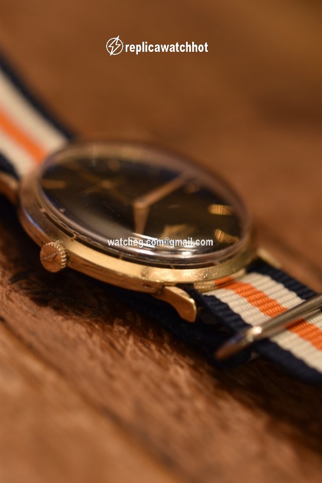 Longines Conquest Heritage Mens watch Unisex Automatic Yellow gold L1.611.6 2