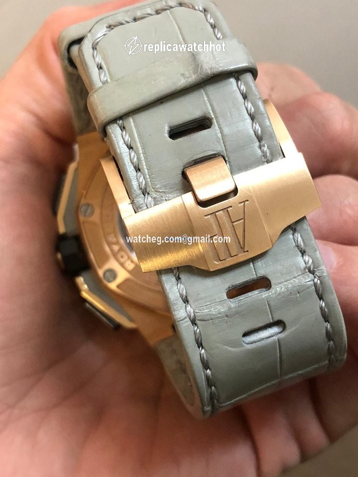 Audemars Piguet Royal Oak Offshore Chronograph Mens watch Unisex Automatic Rose gold 26210OI.OO.A109CR.01 2
