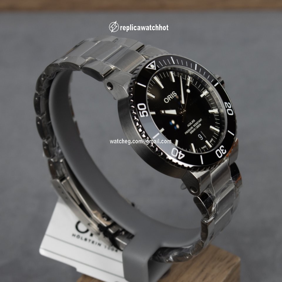 Oris Aquis Date Automatic Steel 01 733 7730 4134-07 4 24 64EB 2