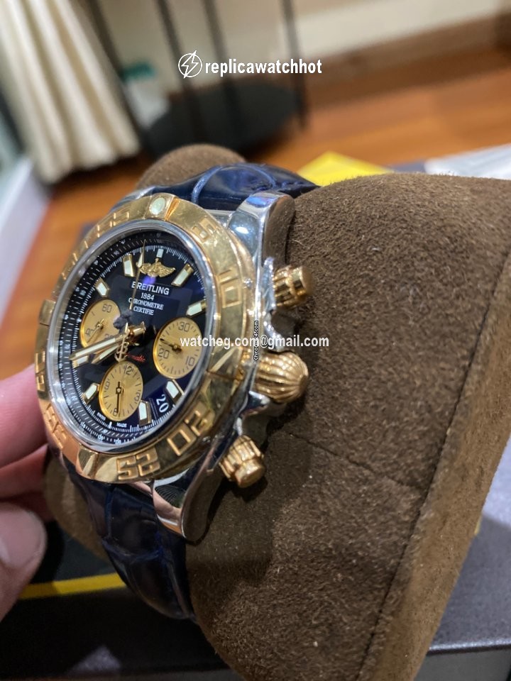 Breitling Chronomat 41 Mens watch Unisex Automatic Gold Steel CB014012.BA53.728P.A18BA.1 2