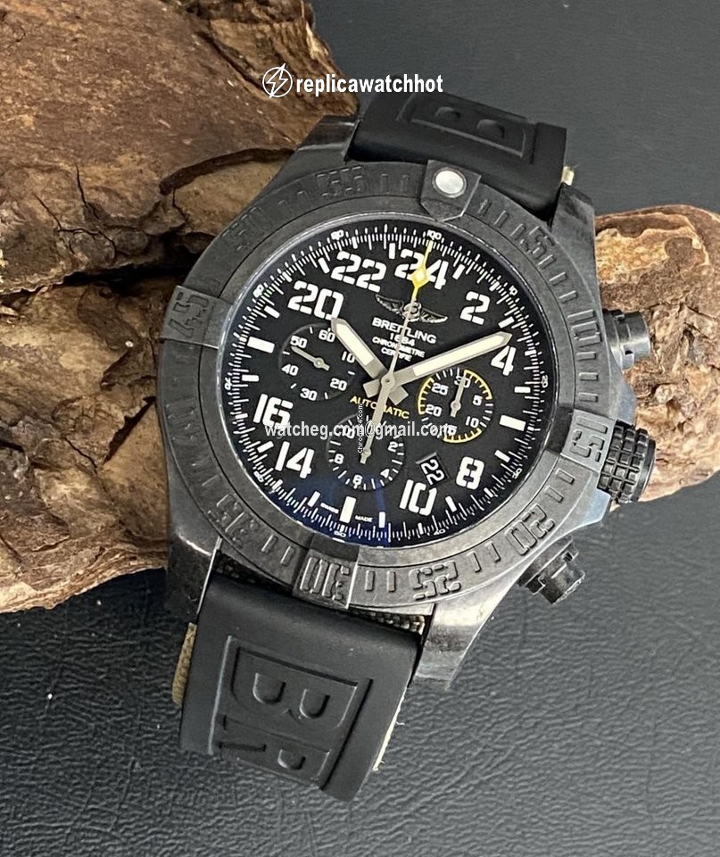 Breitling Avenger Hurricane Automatic XB1210E4 2