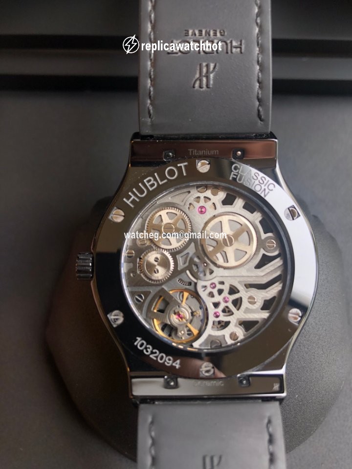 Hublot Classic Fusion Ultra-Thin Mens watch Unisex Manual winding Ceramic 545.CM.0140.LR 2