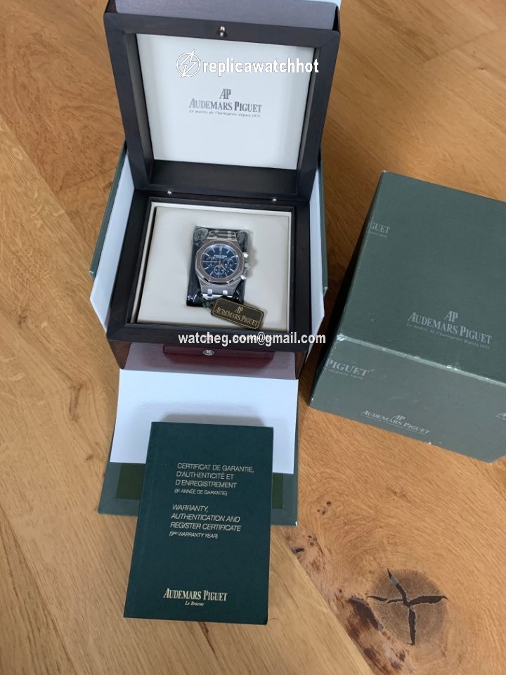 Audemars Piguet Royal Oak Chronograph Mens watch Unisex Automatic Steel 26320ST.OO.1220ST.03 2
