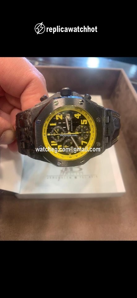 Audemars Piguet Royal Oak Offshore Chronograph Mens watch Unisex Automatic Carbon 26176FO.OO.D101CR.01 2