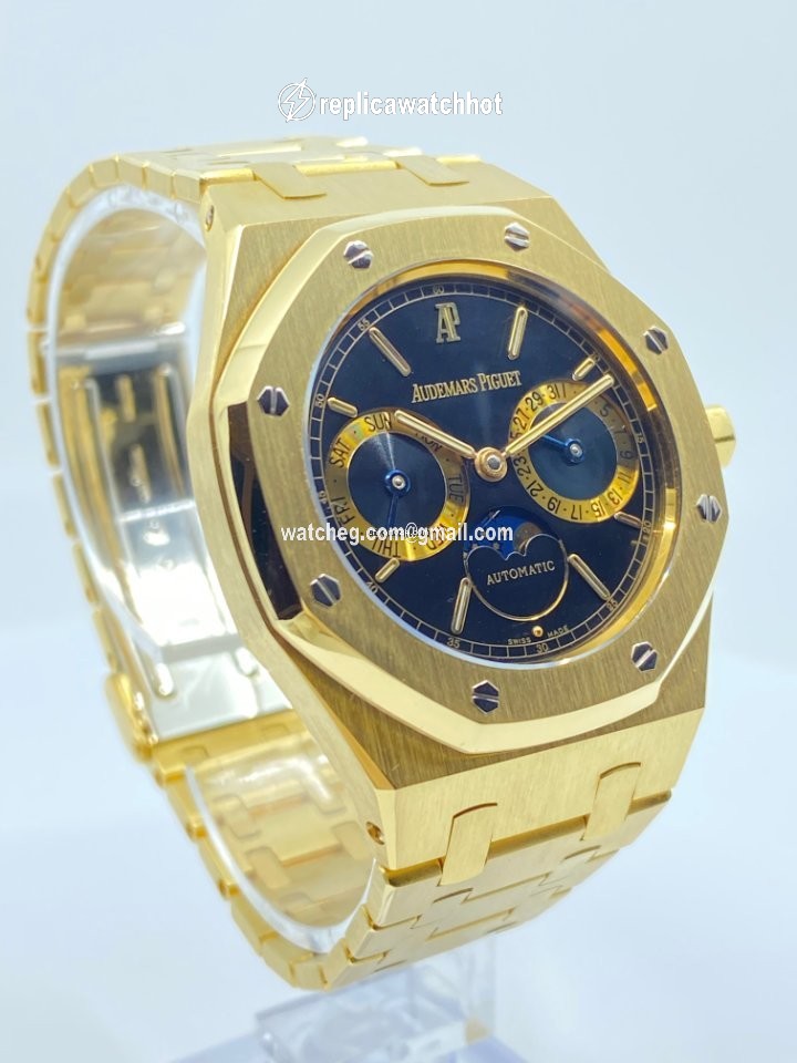 Audemars Piguet Royal Oak Day-Date Mens watch Unisex Automatic Yellow gold 25594BA 2