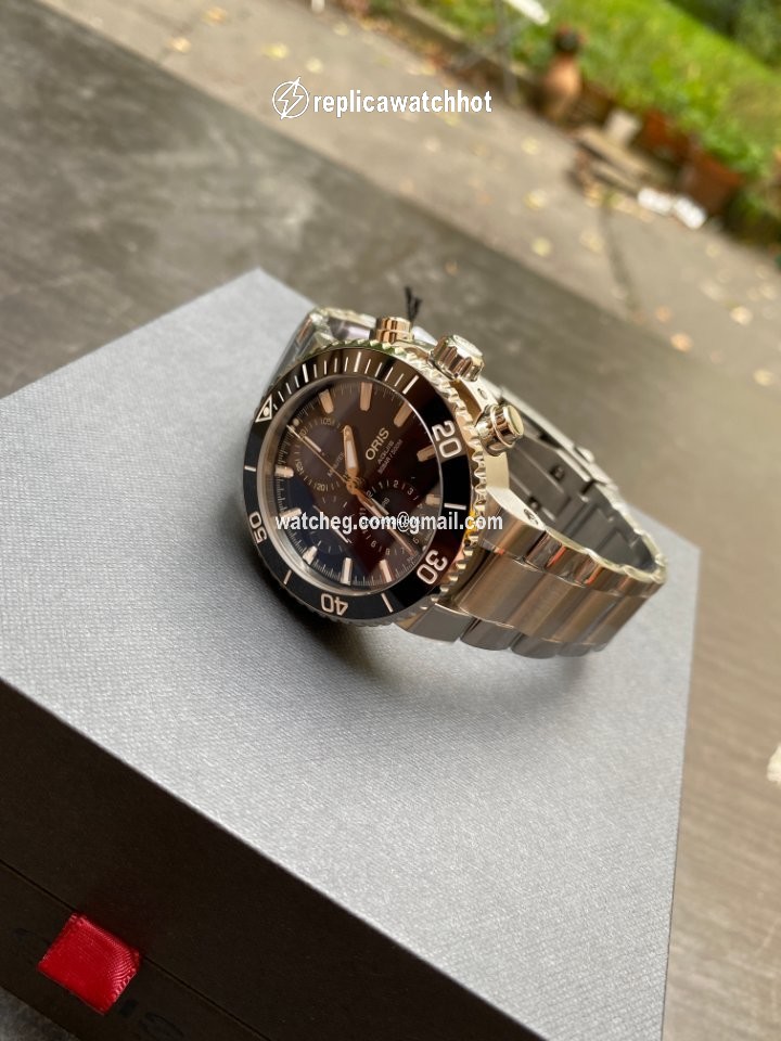 Oris Aquis Chronograph Mens watch Unisex Automatic Steel 01 774 7743 4155-07 8 24 05PEB 2