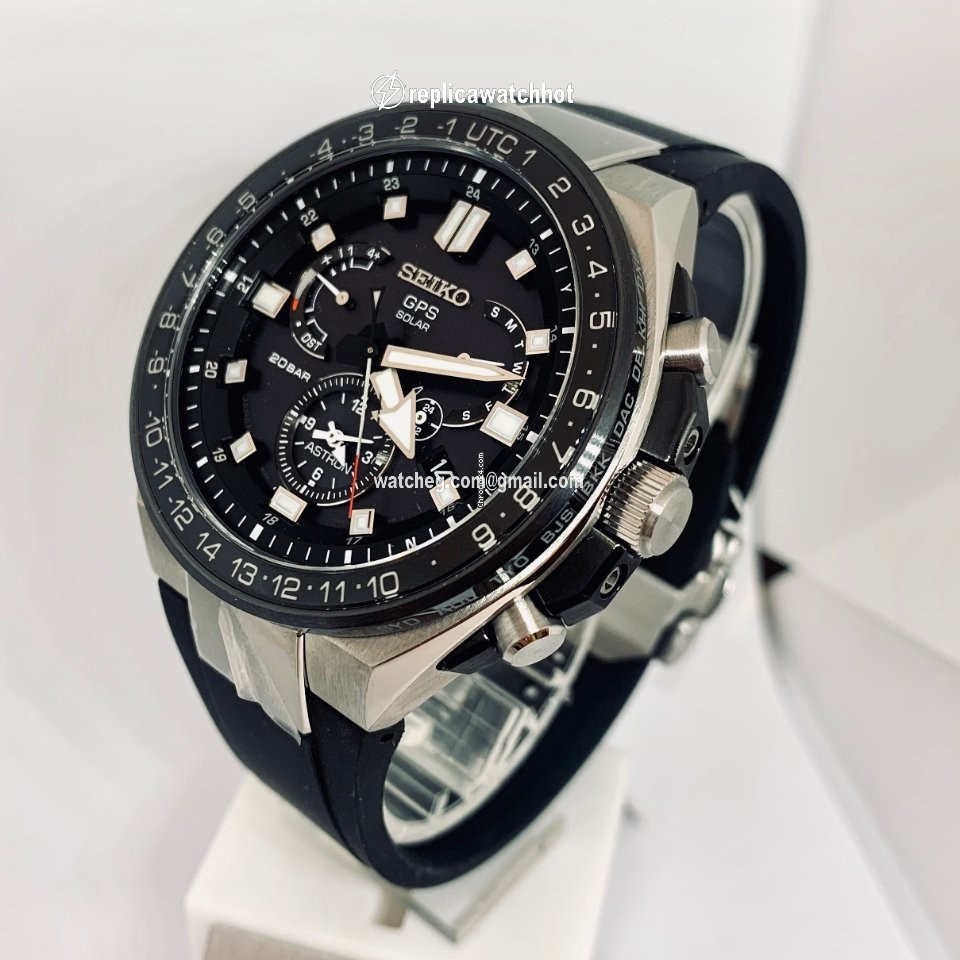 Seiko Astron GPS Solar Chronograph Mens watch Unisex Quartz Titanium SSE169J1 2