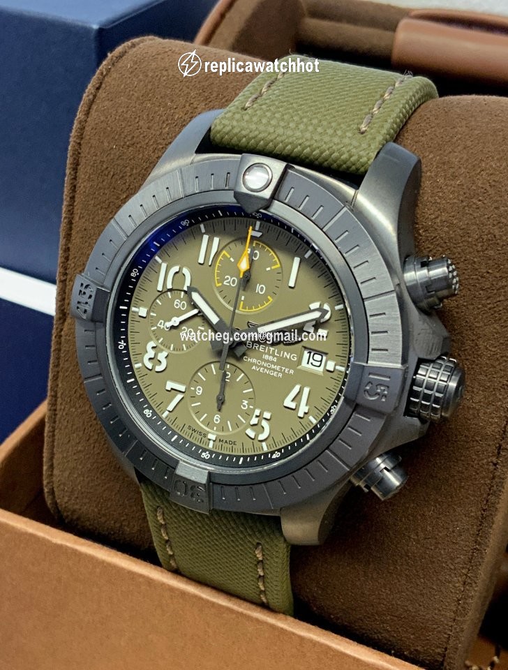 Breitling Avenger Mens watch Unisex Automatic Titanium V13317101L1X2 2