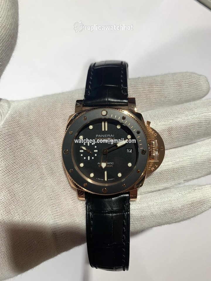 Panerai Luminor Submersible Mens watch Unisex Automatic Rose gold PAM 00974 2
