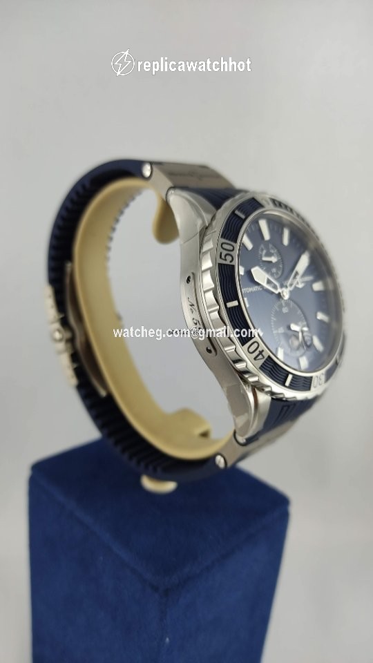 Ulysse Nardin Diver Chronometer Mens watch Unisex Automatic Steel 263-10-3 93 2