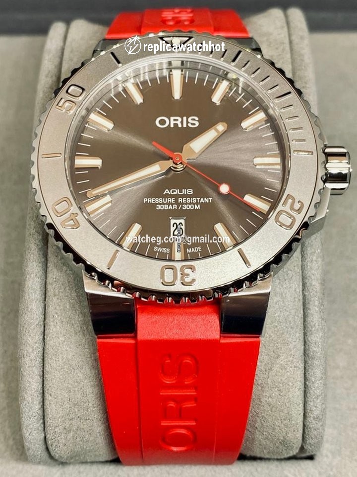 Oris Aquis Date Mens watch Unisex Automatic Steel 01 733 7730 4153-07 4 24 66EB 2