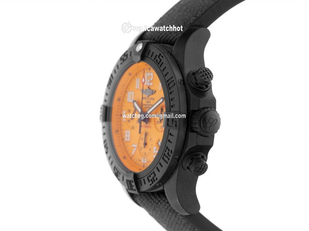 Breitling Avenger Hurricane Mens watch Unisex Automatic Plastic XB0180E4 I534 253S X20D.4 2