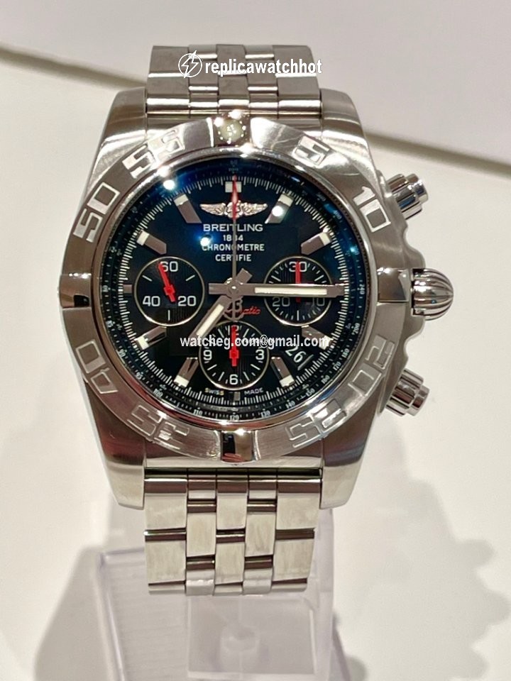 Breitling Chronomat Mens watch Unisex Automatic Steel AB0111-105 2