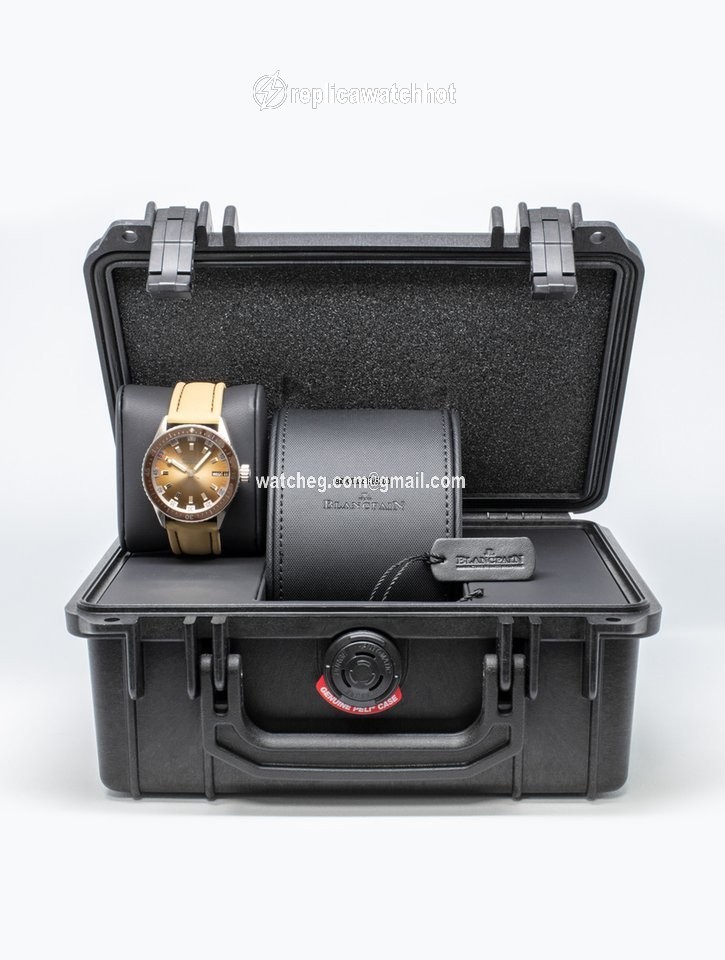 Blancpain Fifty Fathoms Bathyscaphe Mens watch Unisex Automatic Steel 5052-1146-E52A 2