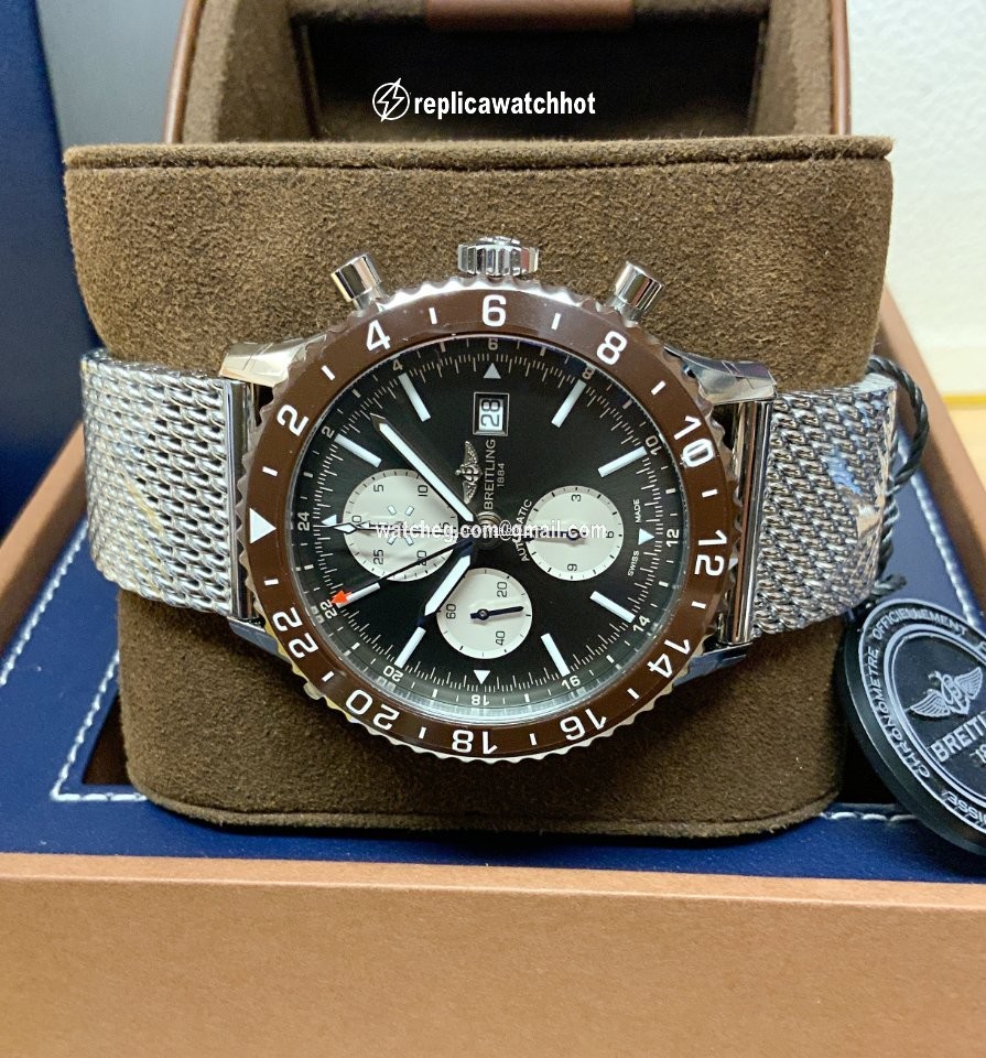 Breitling Chronoliner Mens watch Unisex Automatic Steel Y2431033 Q621 2