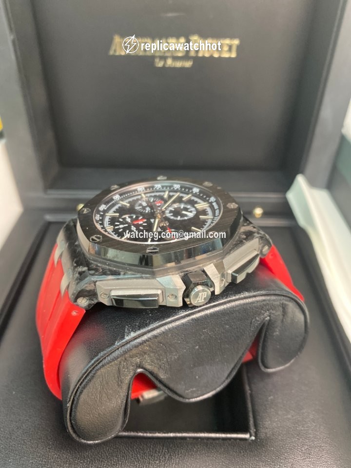 Audemars Piguet Royal Oak Offshore Chronograph Mens watch Unisex Automatic Carbon 26400AU.OO.A002CA.01 2